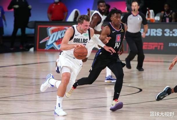 免费NBA比赛直播高清，球迷的福音与挑战并存