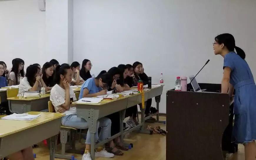 考研信息网站大比拼，如何选择最适合你的备考助手