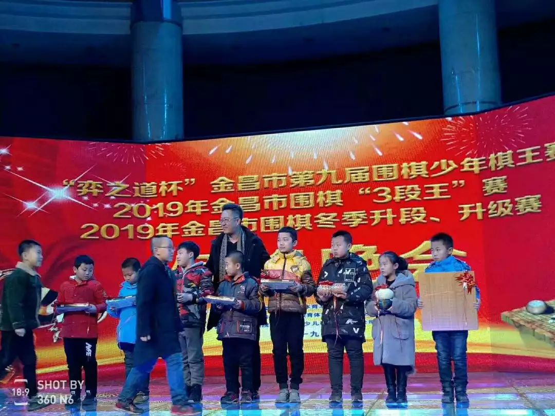 澳门六张赌牌花落谁家，揭秘赌场新格局
