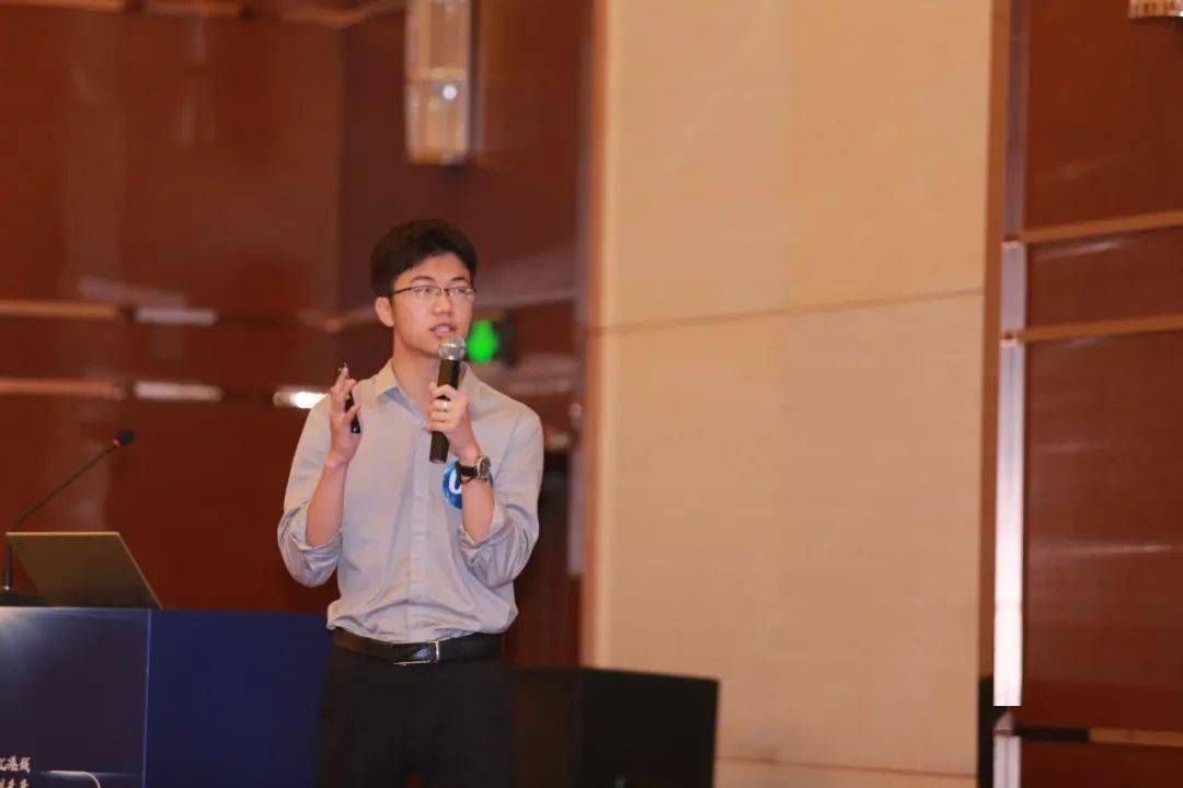 澳门六张赌牌花落谁家，视频播放网站下载安装的背后